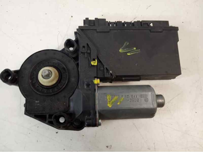 Recambio de motor elevalunas trasero derecho para porsche cayenne (typ 9pa) s referencia OEM IAM 7L0959794A  