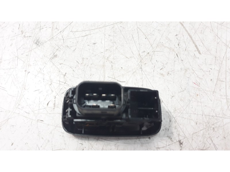Recambio de mando elevalunas trasero izquierdo para ford ecosport 1.5 ti-vct cat referencia OEM IAM 10263702  