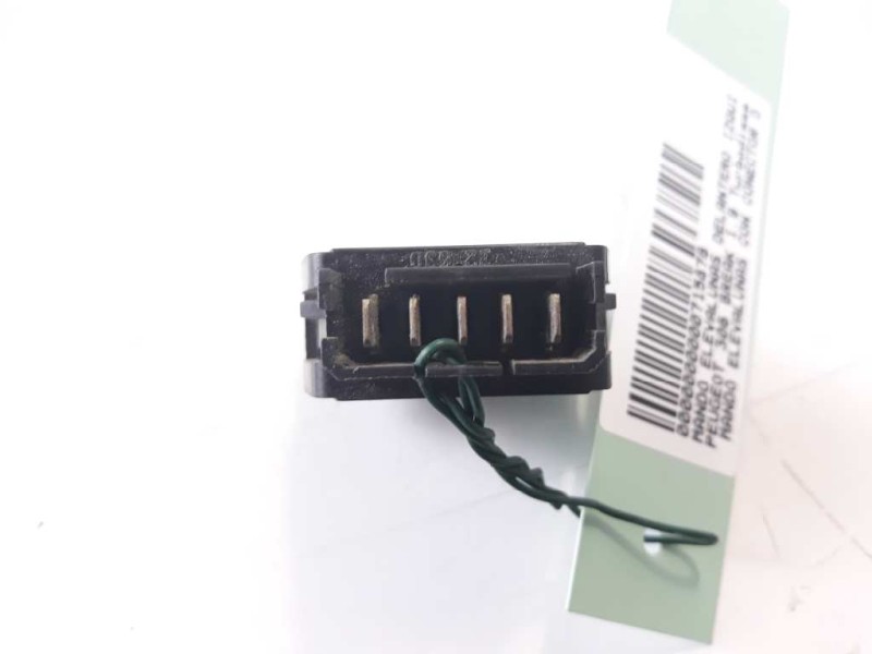 Recambio de mando elevalunas delantero izquierdo para peugeot 306 break 1.9 turbodiesel cat referencia OEM IAM   