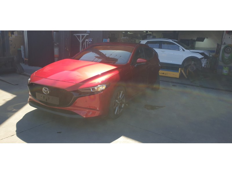 mazda 3 sedán (bp) del año 2021