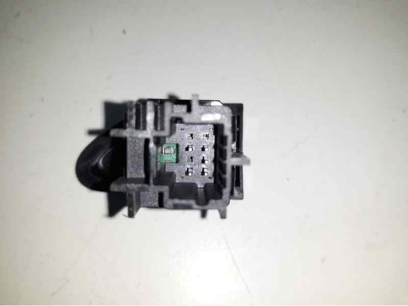 Recambio de warning para dacia duster laureate 4x2 referencia OEM IAM 262907372R  