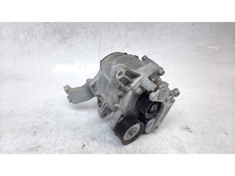 Recambio de alternador para kia niro referencia OEM IAM 3739003900  