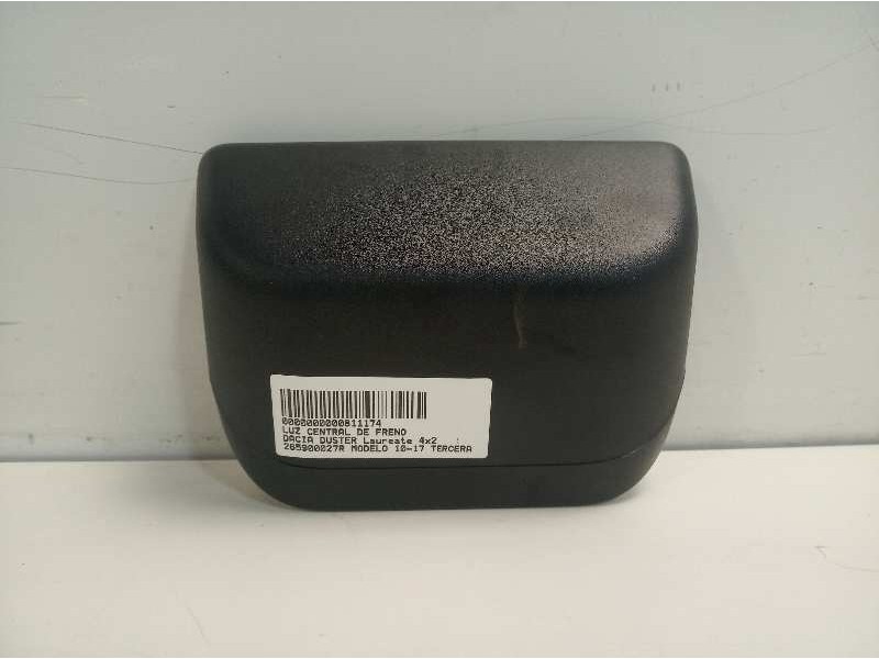 Recambio de luz central de freno para dacia duster laureate 4x2 referencia OEM IAM 265900027R 03434030 