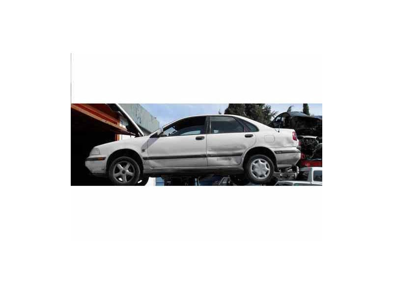 volvo s40 berlina del año 1997