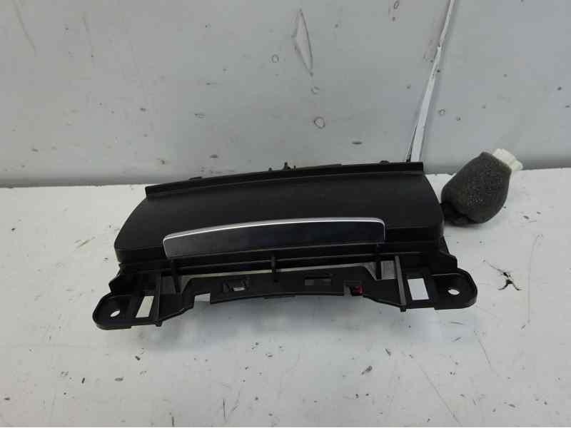 Recambio de cenicero para audi a4 ber. (b8) advanced edition referencia OEM IAM 8K0857951  