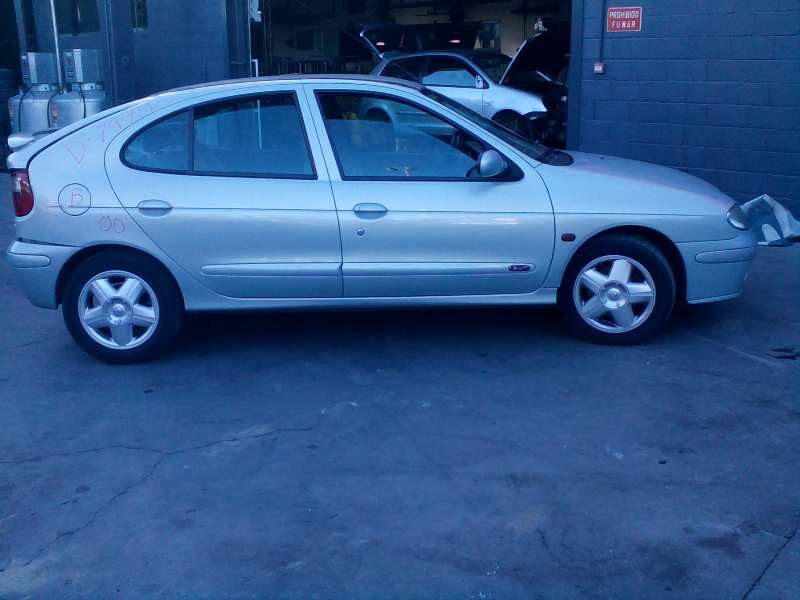 renault megane i fase 2 berlina (ba0) del año 2000