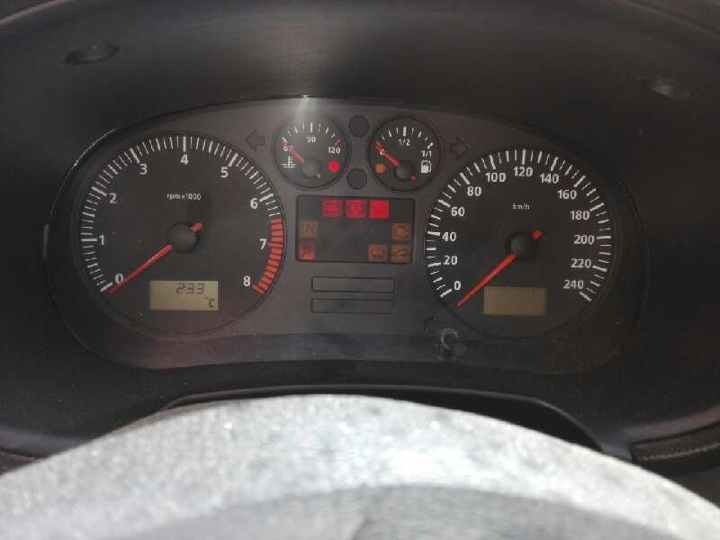 seat leon (1m1) del año 2001