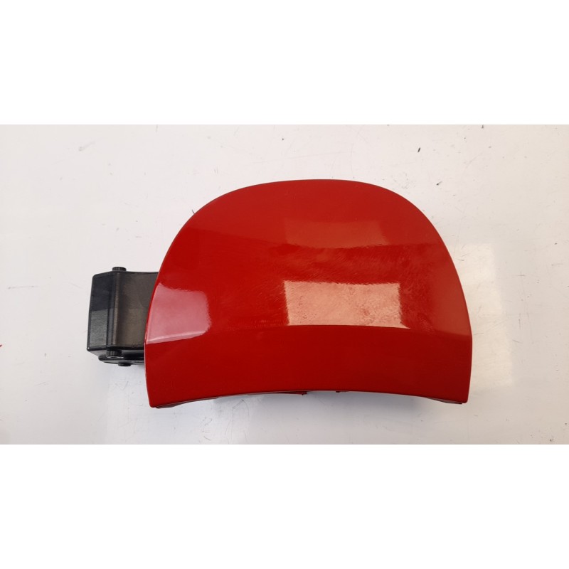 Recambio de tapa exterior combustible para citroen c4 cactus 1.2 12v vti referencia OEM IAM 9801501380  