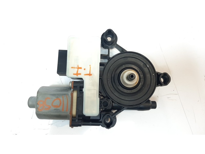 Recambio de motor elevalunas trasero izquierdo para seat leon st (5f8) 2.0 tdi referencia OEM IAM 5Q0959407A  
