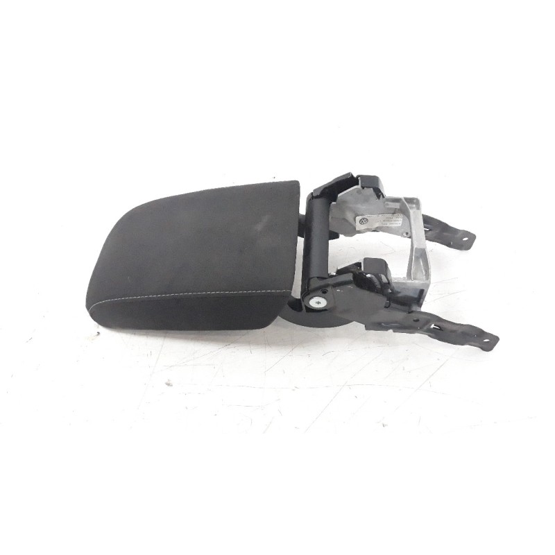 Recambio de apoyabrazos central para volkswagen golf vii lim. 1.6 16v tdi dpf referencia OEM IAM 5G0864207D  