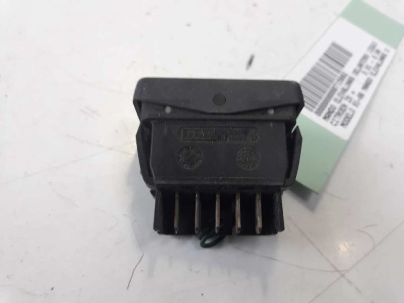 Recambio de mando elevalunas delantero izquierdo para citroen zx referencia OEM IAM   