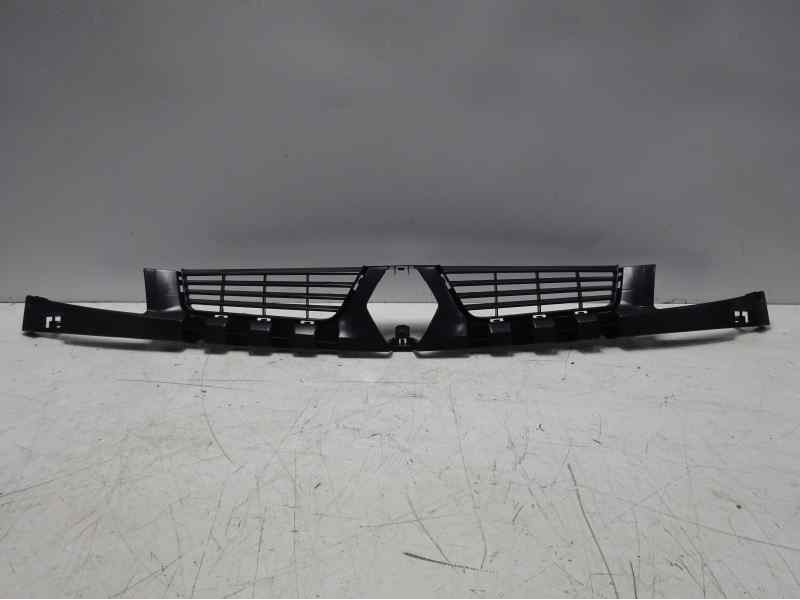 Recambio de rejilla delantera para renault kangoo (f/kc0) referencia OEM IAM 7701056411 107193904 RN9172011