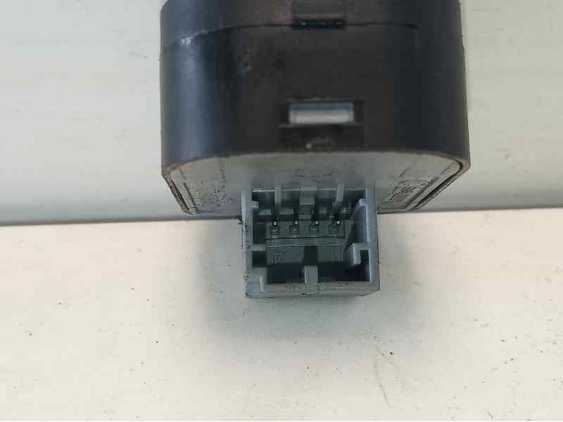 Recambio de mando retrovisor para audi a1 (8x) attraction referencia OEM IAM 8E0959565  