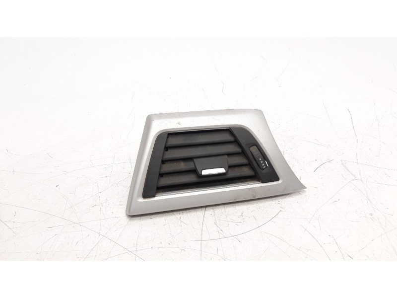 Recambio de rejilla aireadora para bmw serie 3 lim. (f30) 318d referencia OEM IAM 9218549  