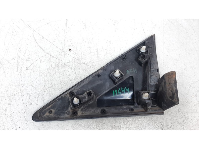 Recambio de moldura para ford transit courier 1.5 tdci cat referencia OEM IAM 212831994  