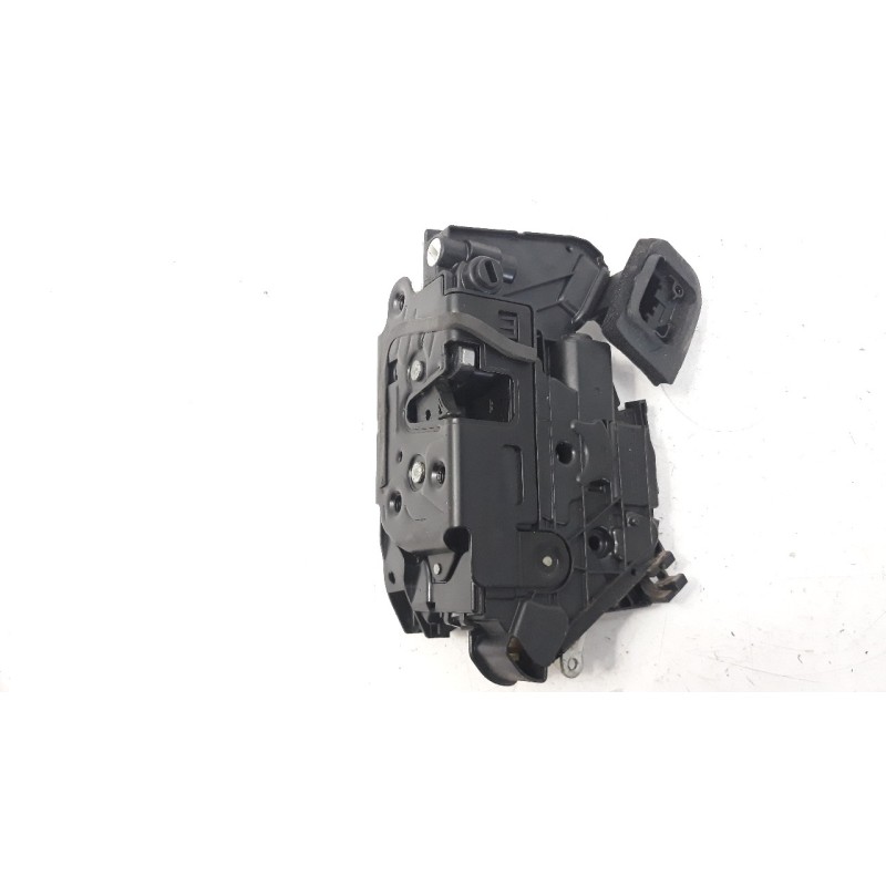 Recambio de cerradura puerta trasera izquierda para volkswagen golf vii lim. 1.6 16v tdi dpf referencia OEM IAM 5K4839015Q  