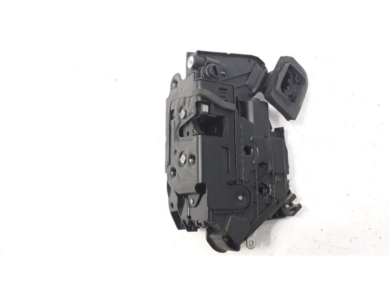 Recambio de cerradura puerta trasera izquierda para volkswagen golf vii lim. 1.6 16v tdi dpf referencia OEM IAM 5K4839015Q  