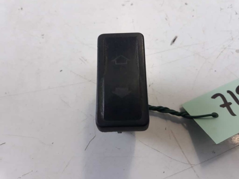 Recambio de mando elevalunas delantero izquierdo para citroen ax referencia OEM IAM   