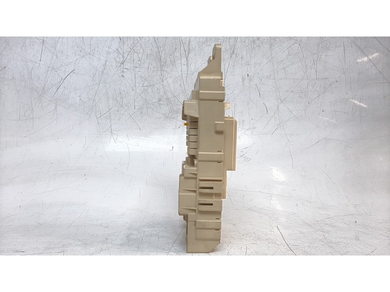 Recambio de caja reles / fusibles para kia niro referencia OEM IAM 91950G5620  