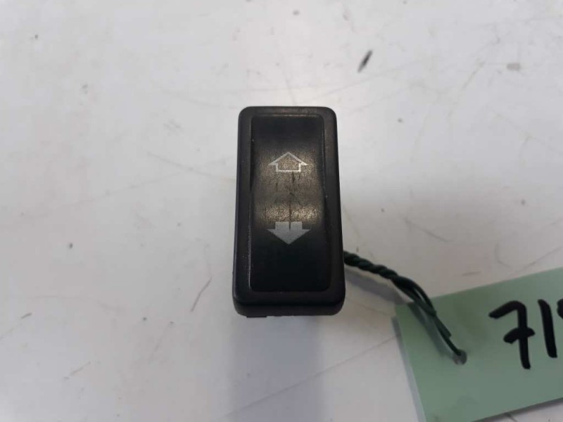 Recambio de mando elevalunas delantero izquierdo para citroen ax referencia OEM IAM   