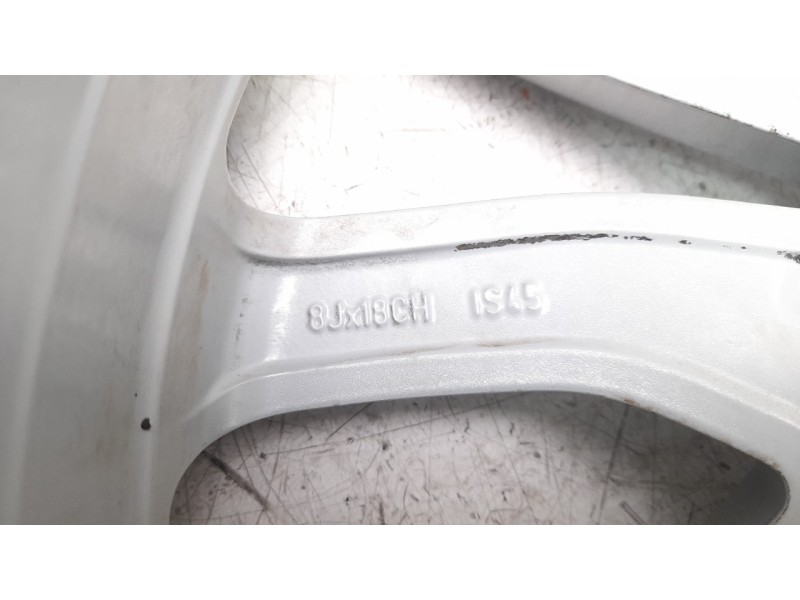 Recambio de llanta para land rover discovery sport pure referencia OEM IAM LR073533  