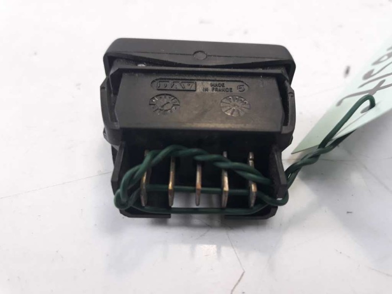 Recambio de mando elevalunas delantero izquierdo para citroen ax referencia OEM IAM   