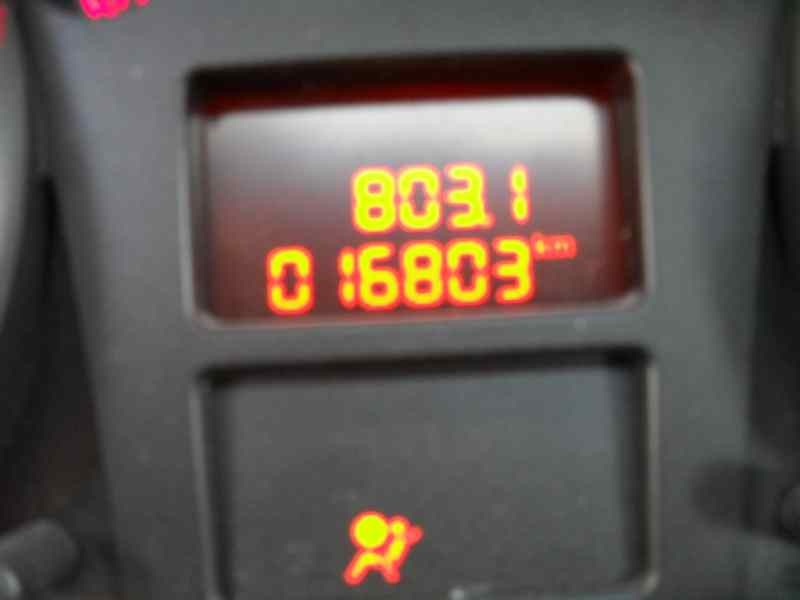 peugeot 207 del año 2010