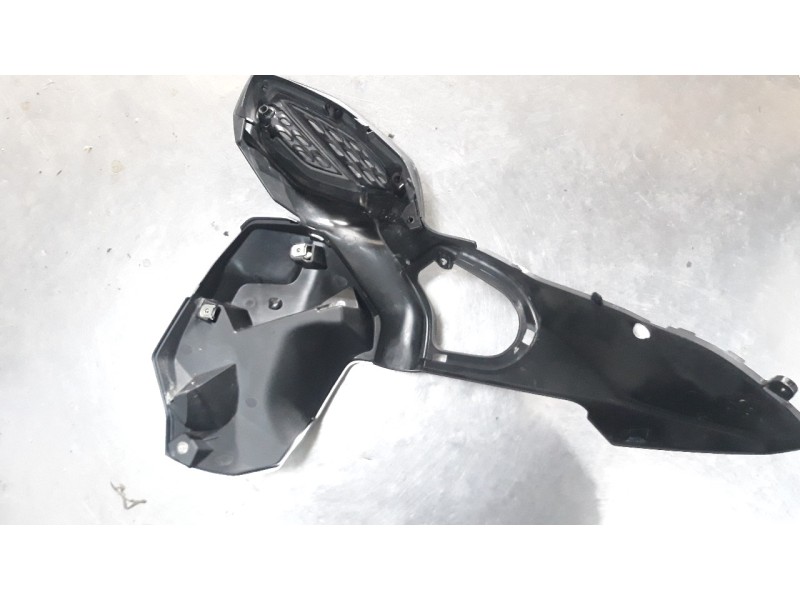 Recambio de moldura para bmw r 1250 gs r 1250 gs adventure referencia OEM IAM 46638560316  