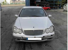 mercedes-benz clase c (w203) berlina del año 2000