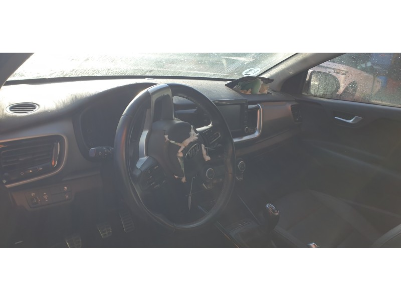 kia stonic (ybcuv) del año 2020