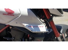 CARENADO DELANTERO DERECHO 64300MLBD00ZC 