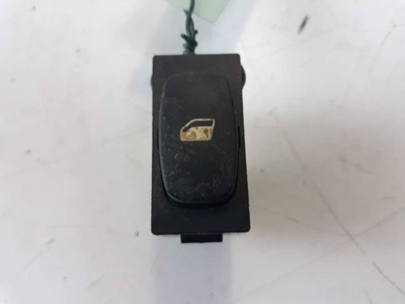 Recambio de mando elevalunas trasero derecho para peugeot 307 (s1) xr referencia OEM IAM 96360166XT  