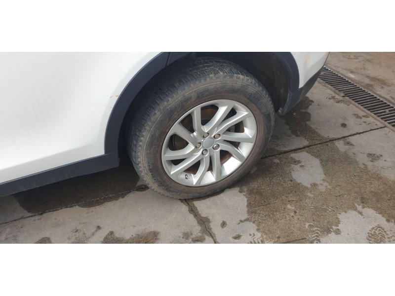 Recambio de mangueta trasera izquierda para land rover discovery sport pure referencia OEM IAM LR087650  