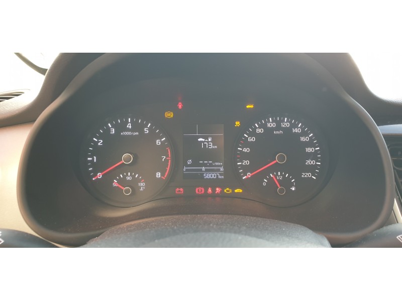 kia stonic (ybcuv) del año 2020