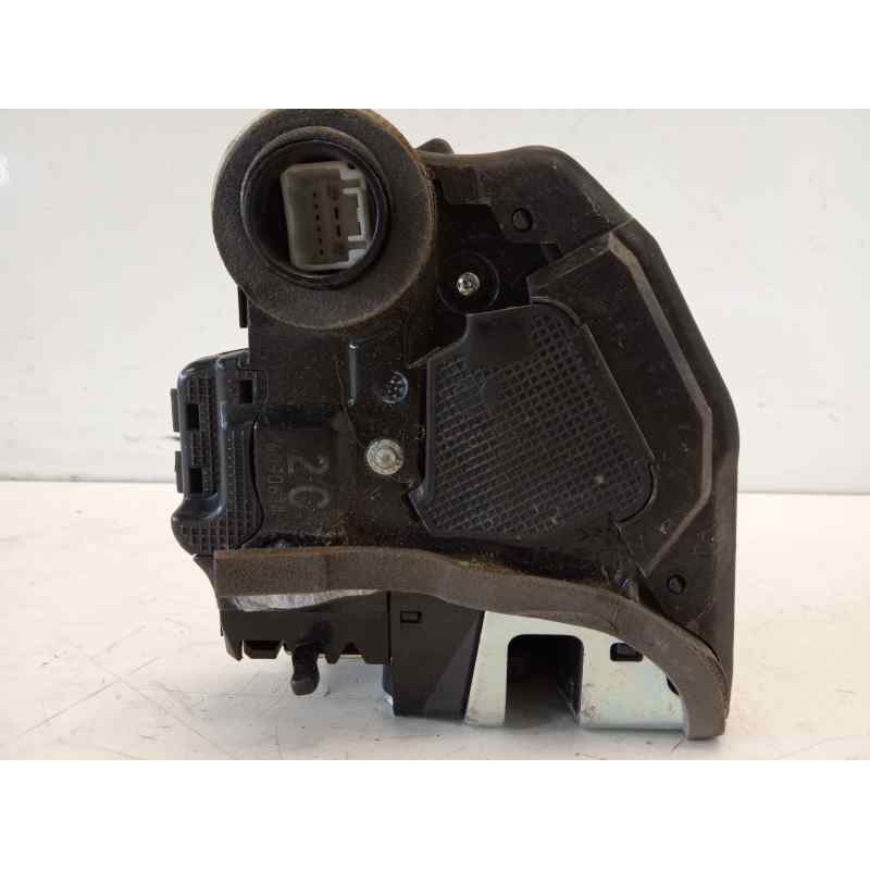 Recambio de cerradura puerta trasera derecha para toyota rav 4 (a3) 2.2 d-cat referencia OEM IAM   