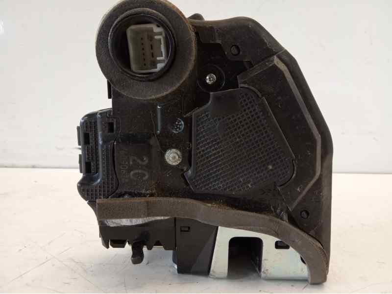 Recambio de cerradura puerta trasera derecha para toyota rav 4 (a3) 2.2 d-cat referencia OEM IAM   