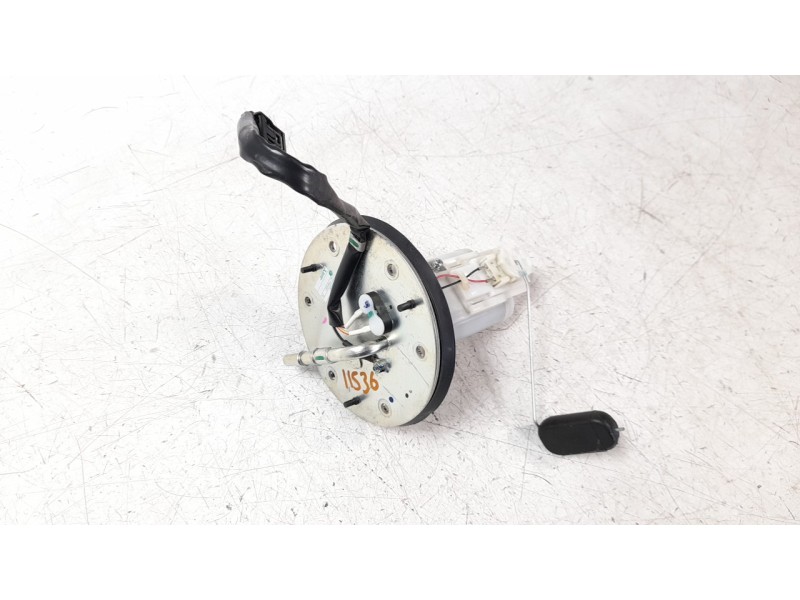 Recambio de bomba combustible para honda cb 650r cb 650r referencia OEM IAM 16700MKND52  