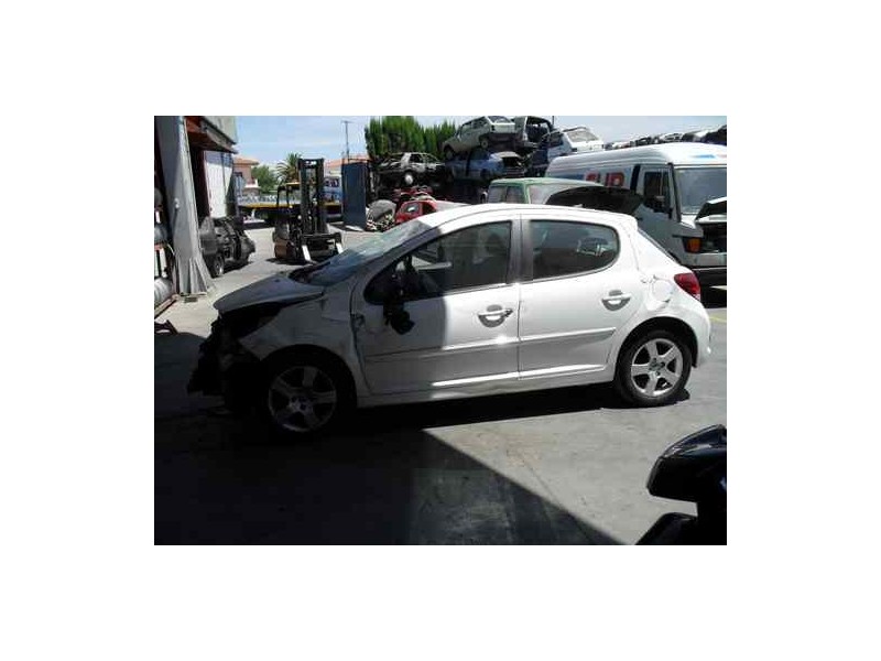 peugeot 207 del año 2010