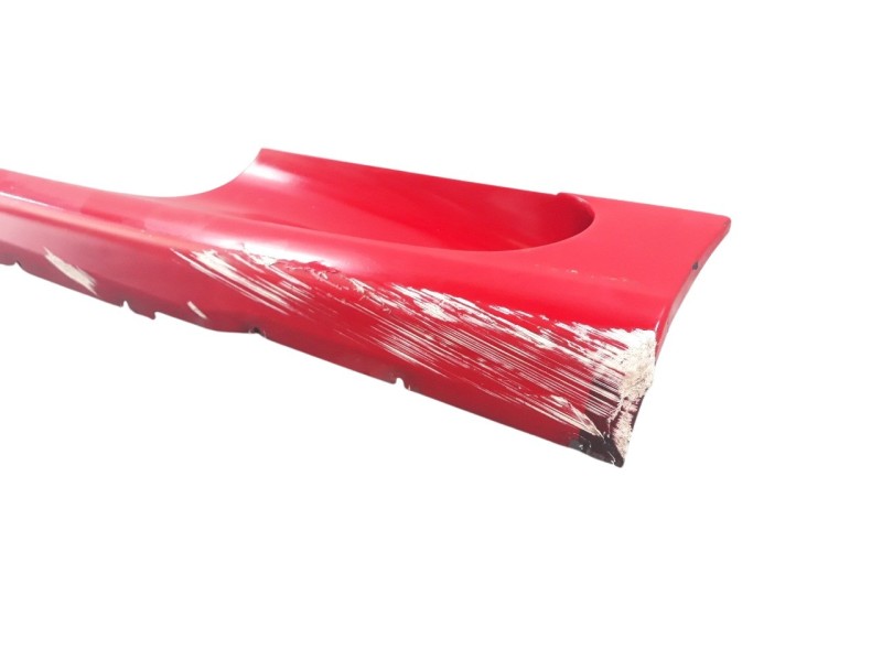Recambio de estribos laterales para ferrari 360 modena modena referencia OEM IAM 66099510  