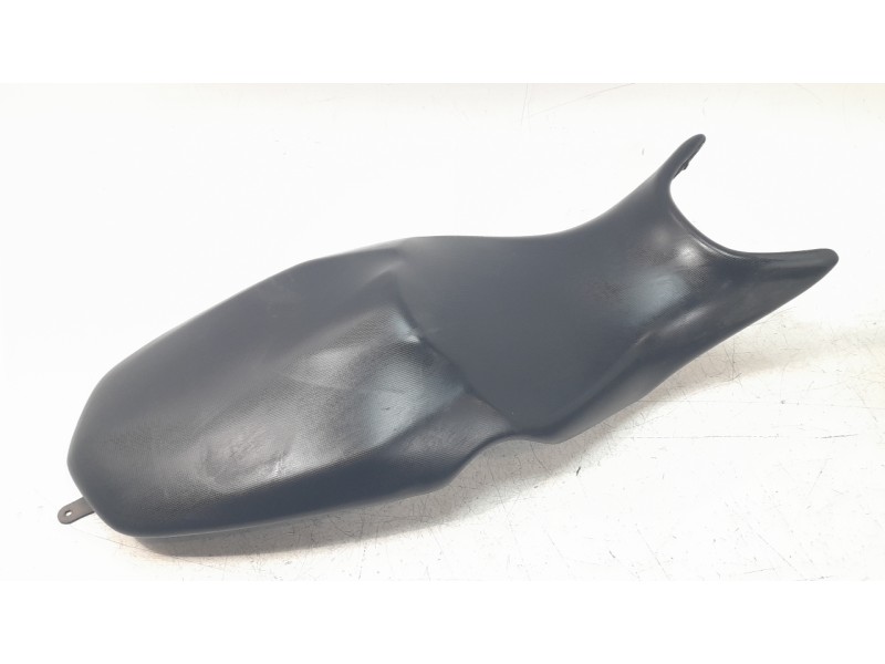 Recambio de asiento para bmw f 800 r referencia OEM IAM 52538549484 52538528620 