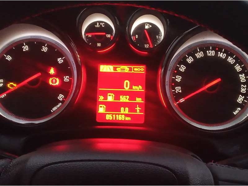 opel astra j lim. del año 2014