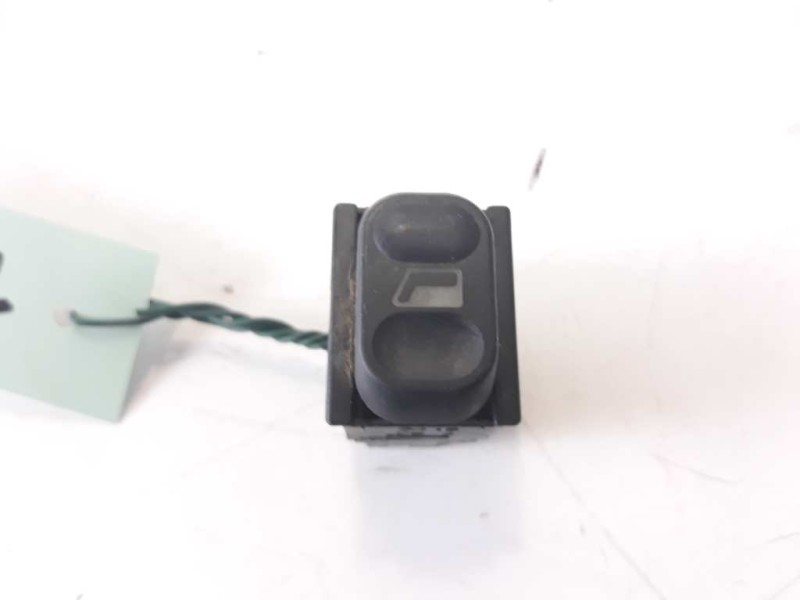 Recambio de mando elevalunas delantero izquierdo para citroen xantia berlina referencia OEM IAM   