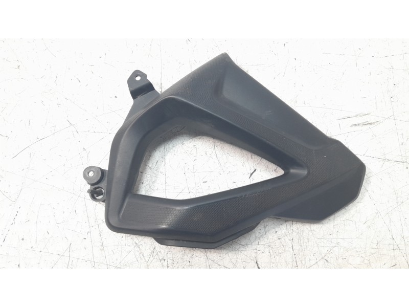 Recambio de carenado delantero derecho para bmw f 800 r referencia OEM IAM 46638546358 10872210 