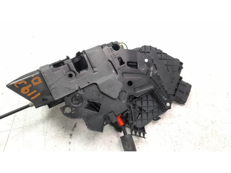 Recambio de cerradura puerta delantera derecha para land rover discovery sport pure referencia OEM IAM FK72203A28EE  