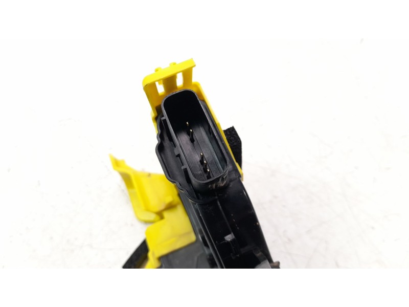 Recambio de cerradura puerta delantera derecha para kia niro referencia OEM IAM 81320G5010KLQ  