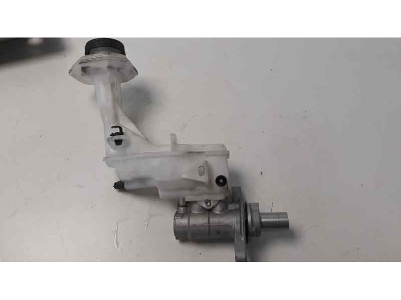 Recambio de bomba freno para renault kadjar zen referencia OEM IAM 460116191R  