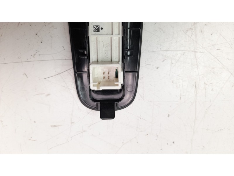Recambio de mando elevalunas trasero derecho para peugeot 308 1.6 16v e-hdi fap referencia OEM IAM 96762292ZD IAF240007 EWSPE043
