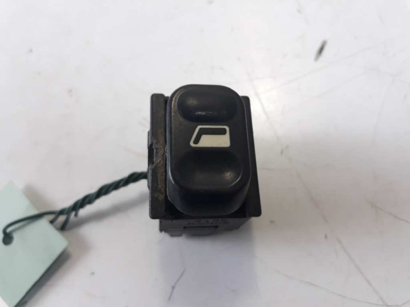 Recambio de mando elevalunas delantero izquierdo para citroen xantia berlina referencia OEM IAM   