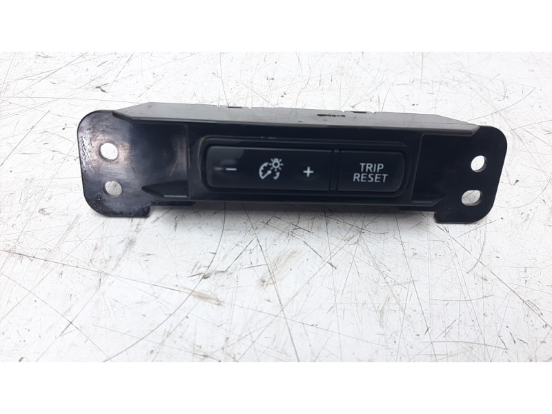 Recambio de interruptor para nissan micra v (k14) 0.9 cat referencia OEM IAM 252735FB0A  