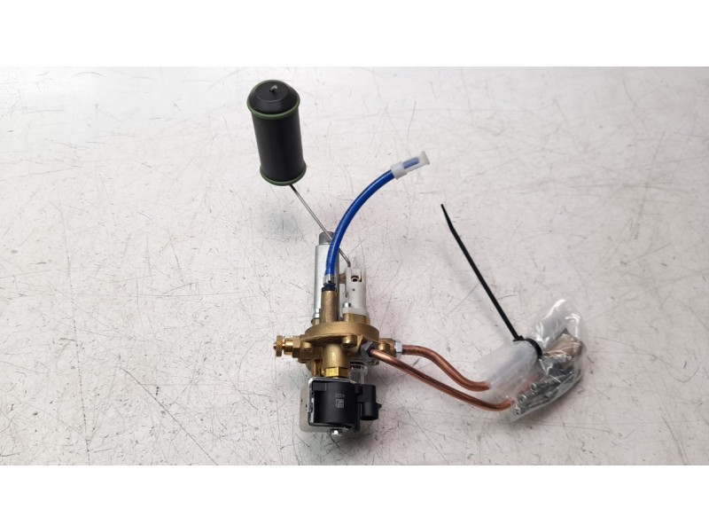 Recambio de bomba combustible para dacia sandero iii stepway extreme referencia OEM IAM 20516481  